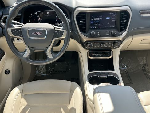 Used 2022 GMC Acadia Denali w/ Denali Technology Package FWD image 21