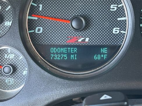 Used 2010 Chevrolet Silverado 1500 LTZ w/ Z71 Appearance Package image 28