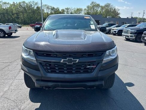 Used 2020 Chevrolet Colorado ZR2 w/ ZR2 Midnight Special Edition AWD/4WD image 2