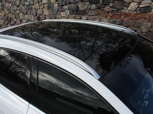 Used 2019 Mercedes-Benz GLA 250 4MATIC image 39