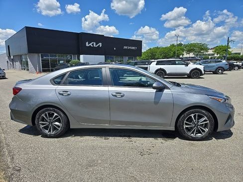 Certified 2023 Kia Forte LXS FWD image 2