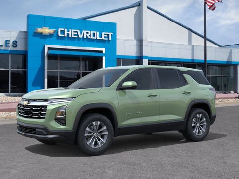 New 2026 Chevrolet Equinox LT w/ Convenience Package II FWD image 42
