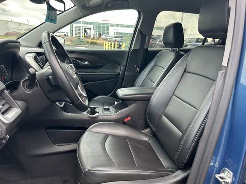 Used 2024 GMC Terrain SLT image 21