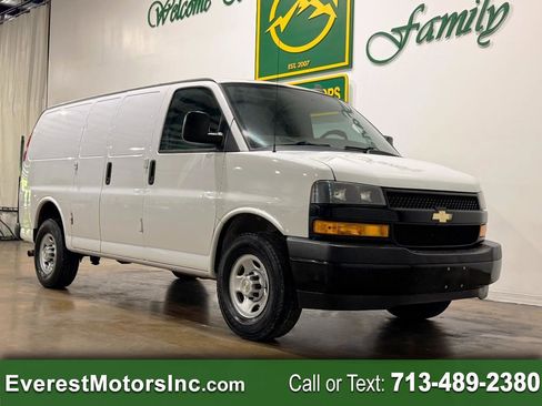 Used 2020 Chevrolet Express 2500 w/ Driver Convenience Package RWD image 1