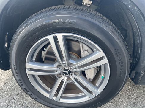 Used 2021 Mercedes-Benz GLC 300 image 10