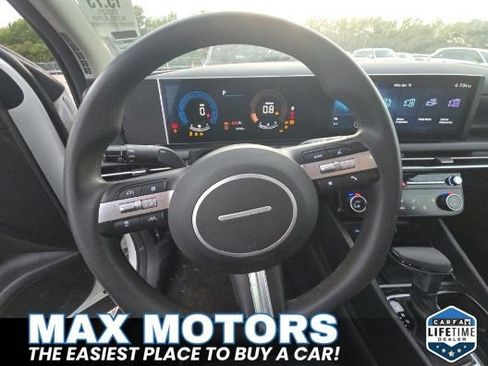 Used 2025 Hyundai Tucson SEL FWD image 13
