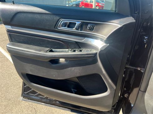 Used 2019 Ford Explorer Sport w/ Equipment Group 401A AWD/4WD image 22