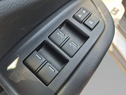 Used 2017 Honda Pilot Touring image 18