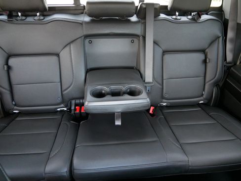 Used 2024 GMC Sierra 1500 Denali AWD/4WD image 12