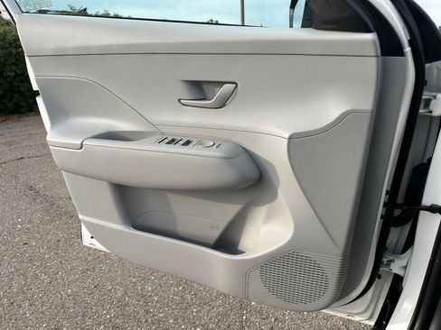 Used 2025 Hyundai Kona SEL image 20