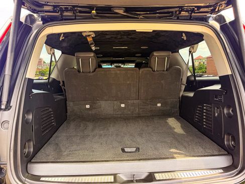 Used 2020 Cadillac Escalade ESV Luxury AWD/4WD image 8