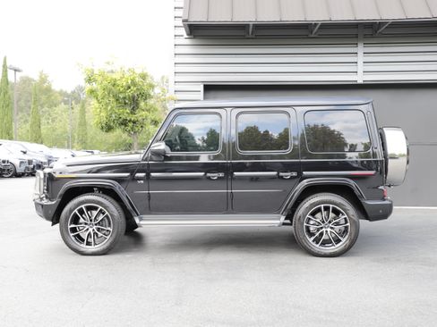 Used 2024 Mercedes-Benz G 550 image 5