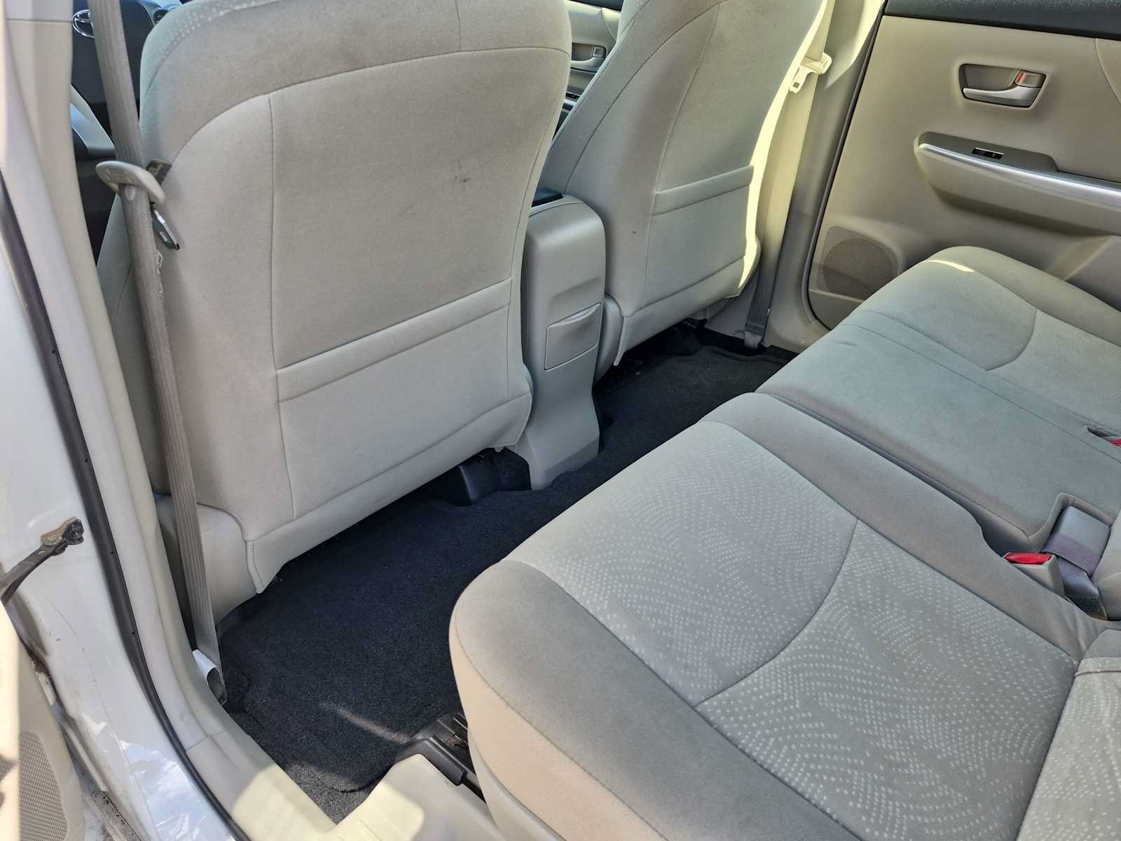 Used 2012 Toyota Prius V Two FWD image 17