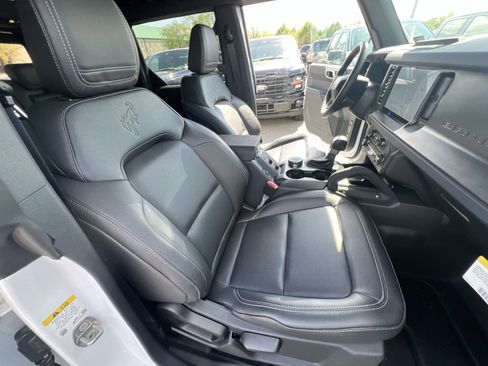 New 2025 Ford Bronco Badlands image 34