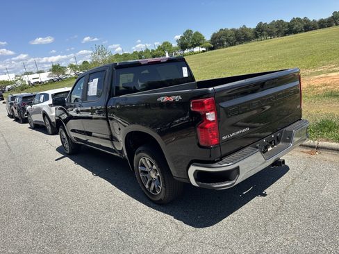 Used 2023 Chevrolet Silverado 1500 LT image 8