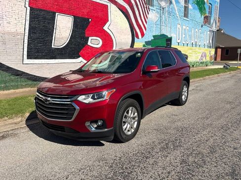 Used 2020 Chevrolet Traverse LT w/ LPO, Floor Liner Package AWD/4WD image 50