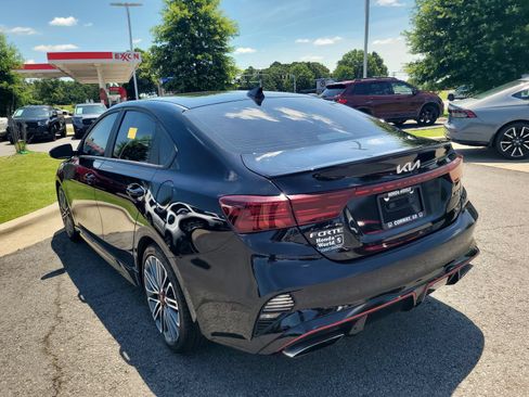Used 2024 Kia Forte GT w/ GT2 Package FWD image 5
