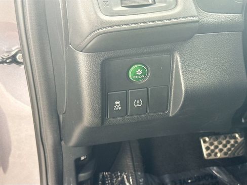 Used 2021 Honda HR-V Sport image 8
