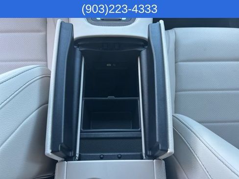 Used 2025 Mercedes-Benz GLS 450 4MATIC image 33
