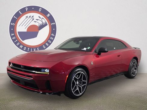 Used 2026 Dodge Charger Scat Pack AWD/4WD image 1