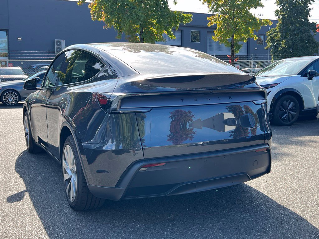 Used 2026 Tesla Model Y Long Range AWD/4WD image 11