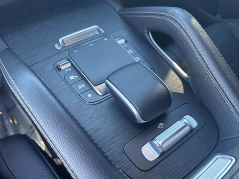 Certified 2023 Mercedes-Benz GLS 580 4MATIC image 25