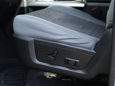 Used 2019 RAM 1500 Big Horn AWD/4WD image 21