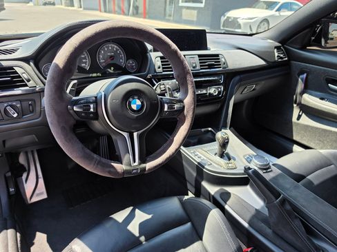 Used 2019 BMW M4 CS RWD image 7