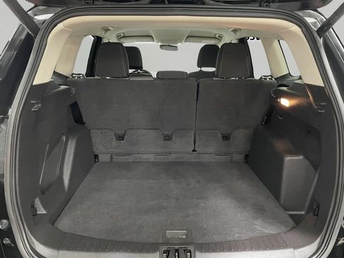 Used 2017 Ford Escape SE w/ Equipment Group 201A AWD/4WD image 6