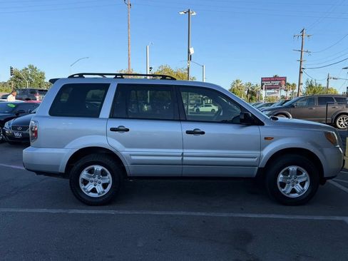 Used 2007 Honda Pilot LX image 4
