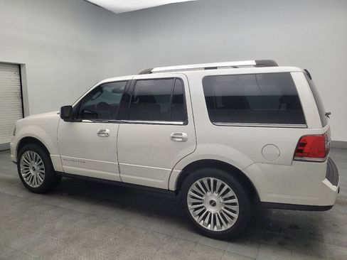 Used 2017 Lincoln Navigator Reserve image 3
