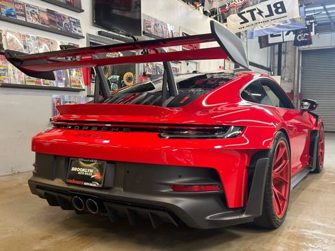 Used 2025 Porsche 911 GT3 RS RWD image 7