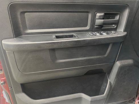 Used 2018 RAM 1500 Express AWD/4WD image 12