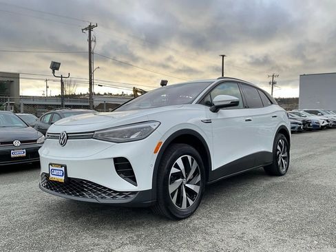 Used 2023 Volkswagen ID.4 Pro image 4