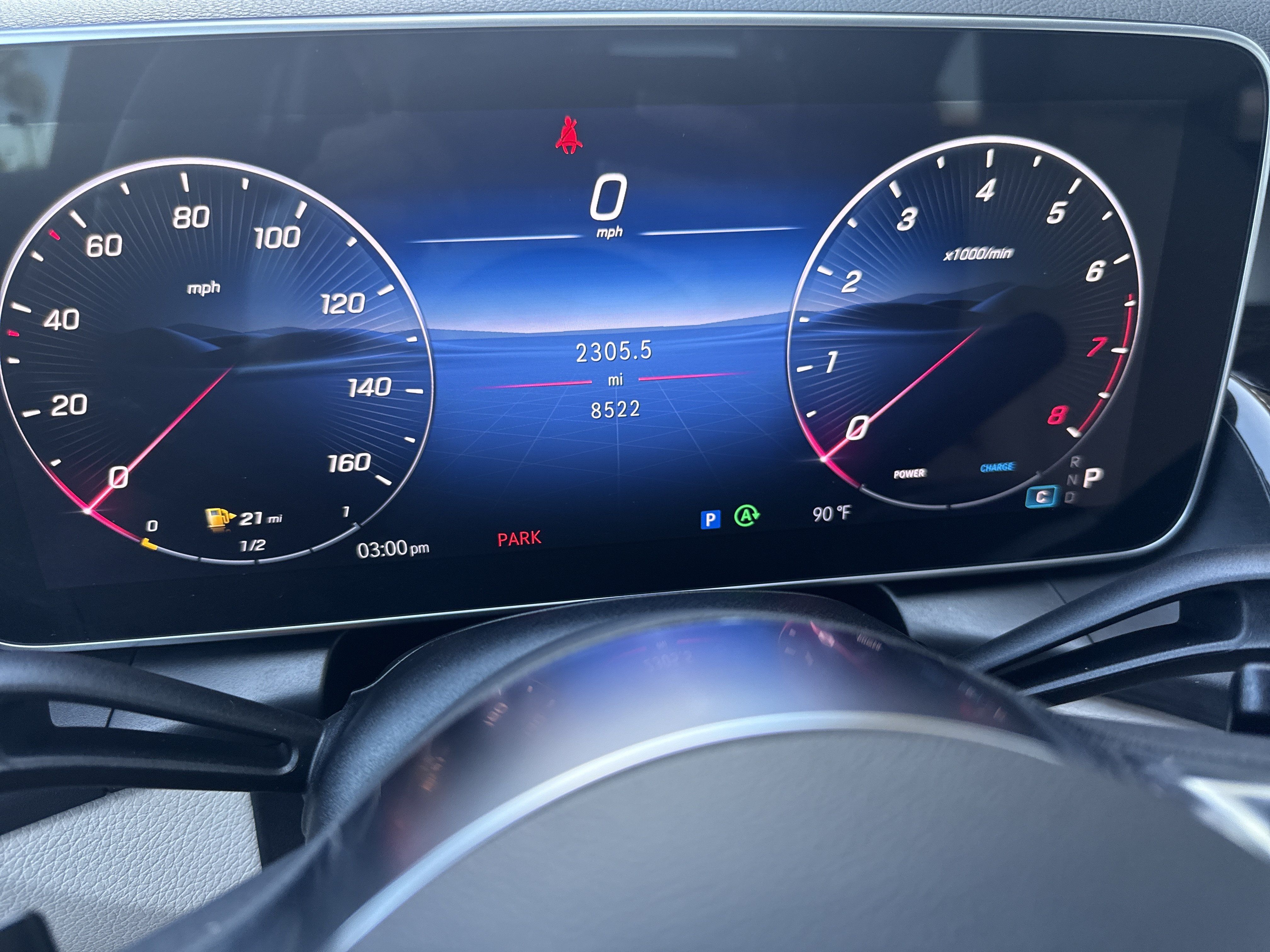 Used 2025 Mercedes-Benz GLC 300 4MATIC image 8