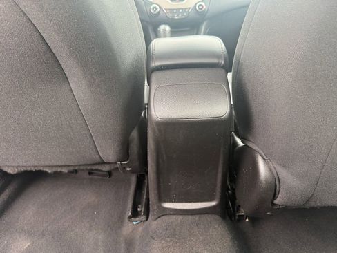 Used 2018 Chevrolet Cruze LS image 26