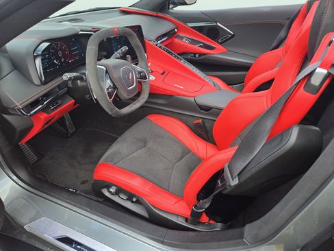 Used 2024 Chevrolet Corvette Stingray Premium Conv RWD image 12