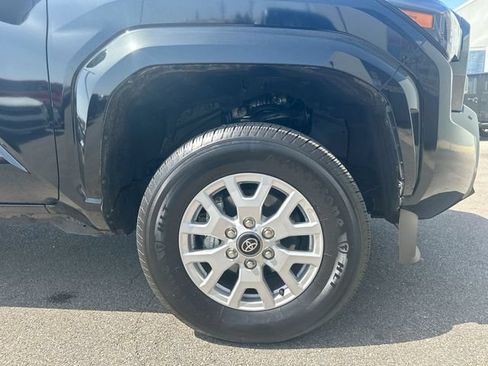 Used 2026 Toyota Tacoma SR5 AWD/4WD image 12