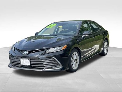 Used 2022 Toyota Camry LE w/ Cold Weather Package AWD/4WD image 2