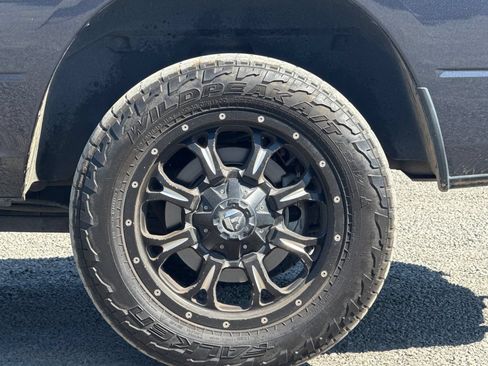 Used 2016 RAM 1500 Express AWD/4WD image 40