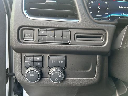 Used 2022 Chevrolet Tahoe LT image 22