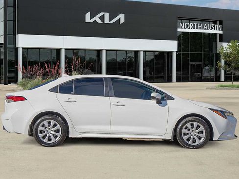 Used 2024 Toyota Corolla LE image 7