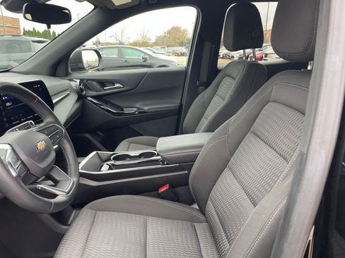 Used 2025 Chevrolet Equinox LT image 27