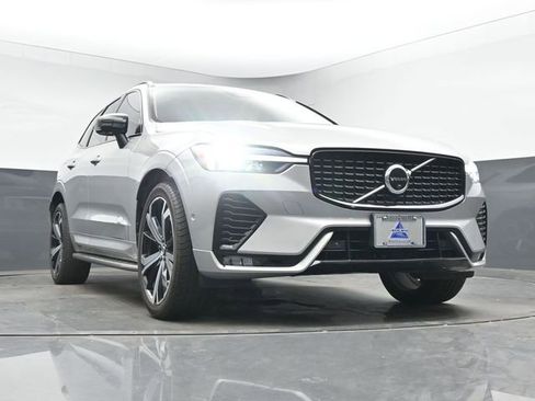 Used 2023 Volvo XC60 B6 Ultimate w/ Protection Package Premier AWD/4WD image 11