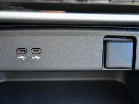 Used 2024 Honda Prologue EX image 27