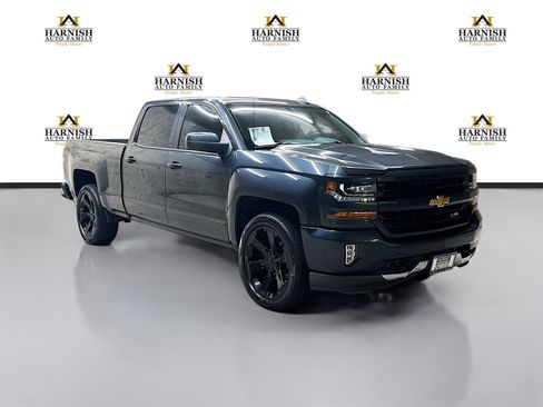 Used 2018 Chevrolet Silverado 1500 LT w/ All Star Edition image 3