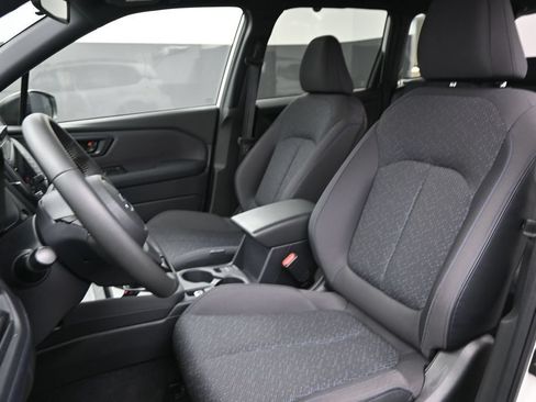Used 2025 Subaru Forester Premium AWD/4WD image 20