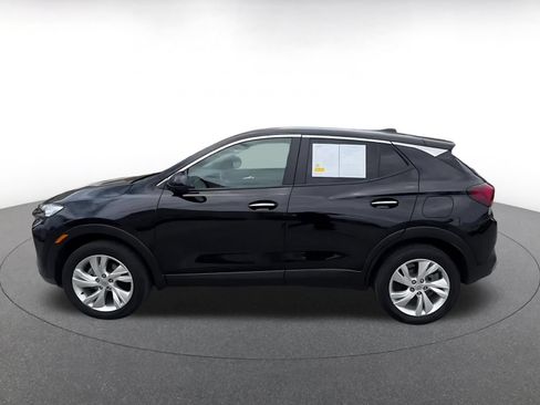 Used 2025 Buick Encore GX Preferred AWD/4WD image 8