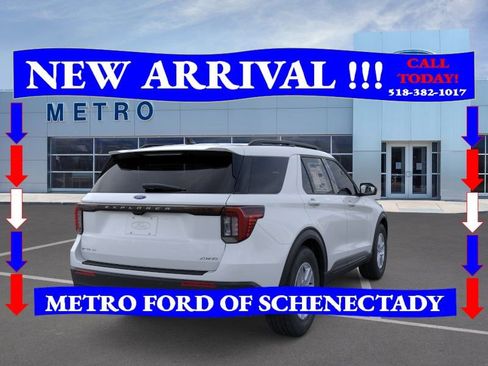 New 2026 Ford Explorer Active image 8
