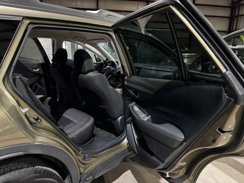 Used 2022 Subaru Outback Premium image 21